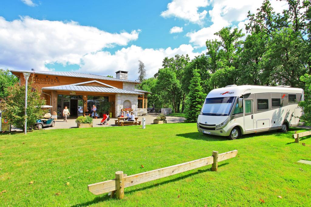 Albirondack Camping Lodge & Spa ภายนอก รูปภาพ