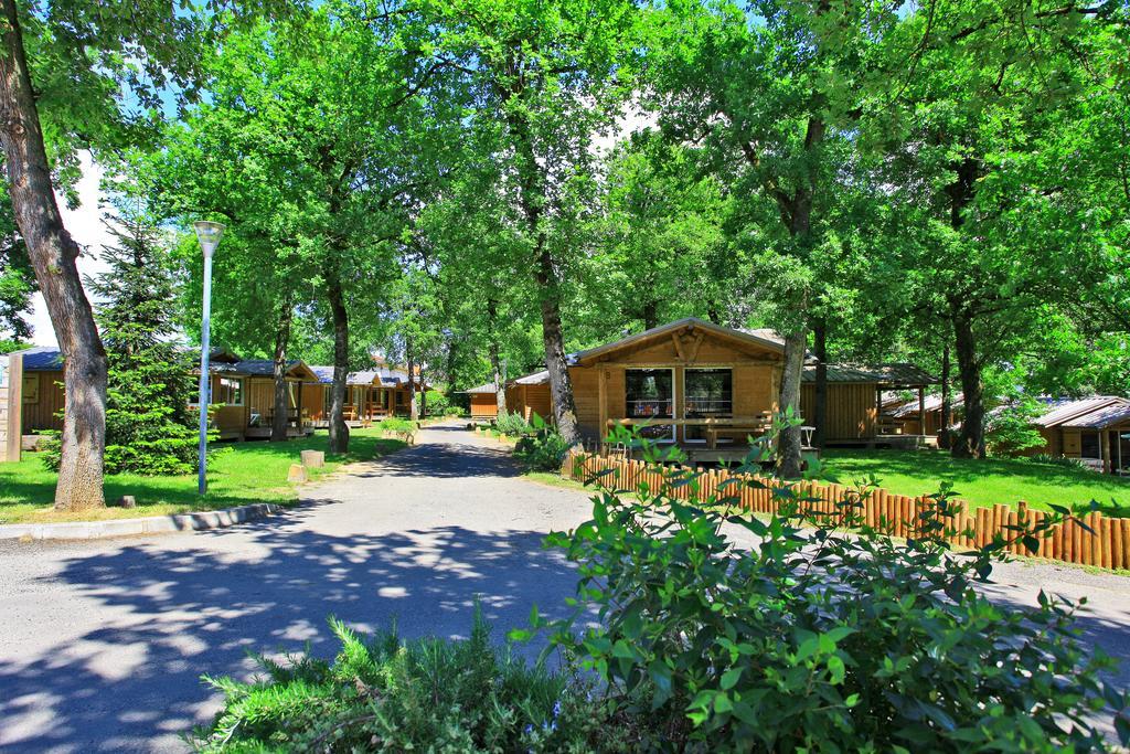 Albirondack Camping Lodge & Spa ภายนอก รูปภาพ