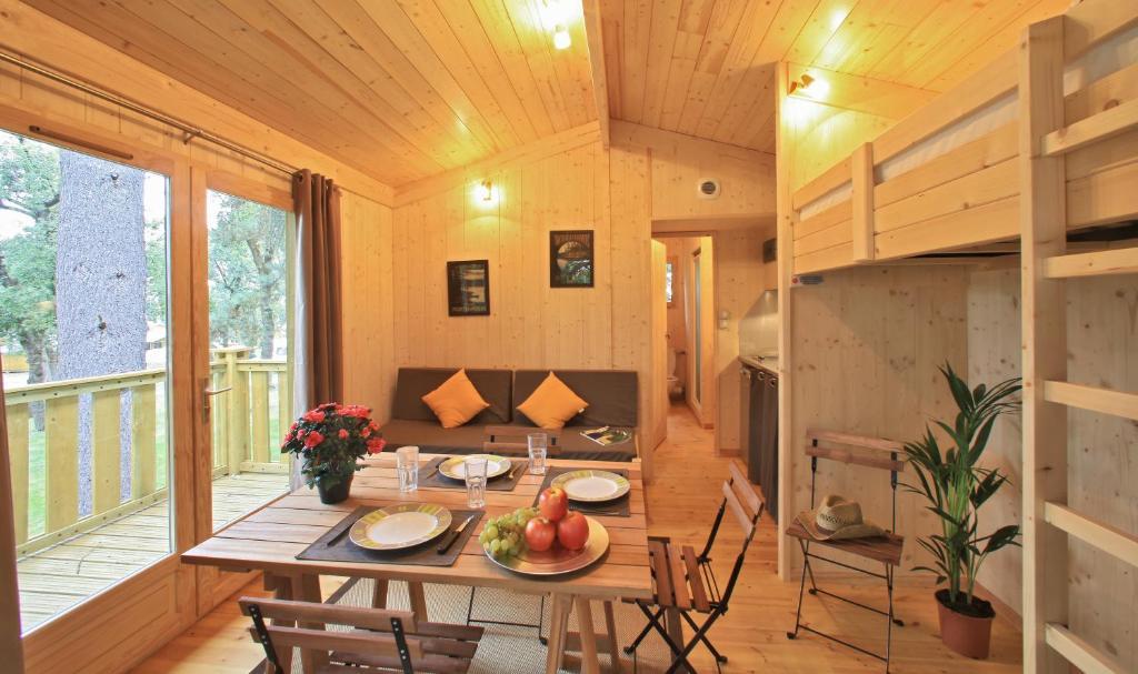 Albirondack Camping Lodge & Spa ห้อง รูปภาพ