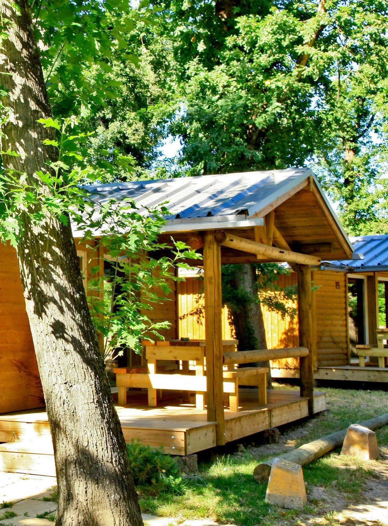 Albirondack Camping Lodge & Spa ภายนอก รูปภาพ