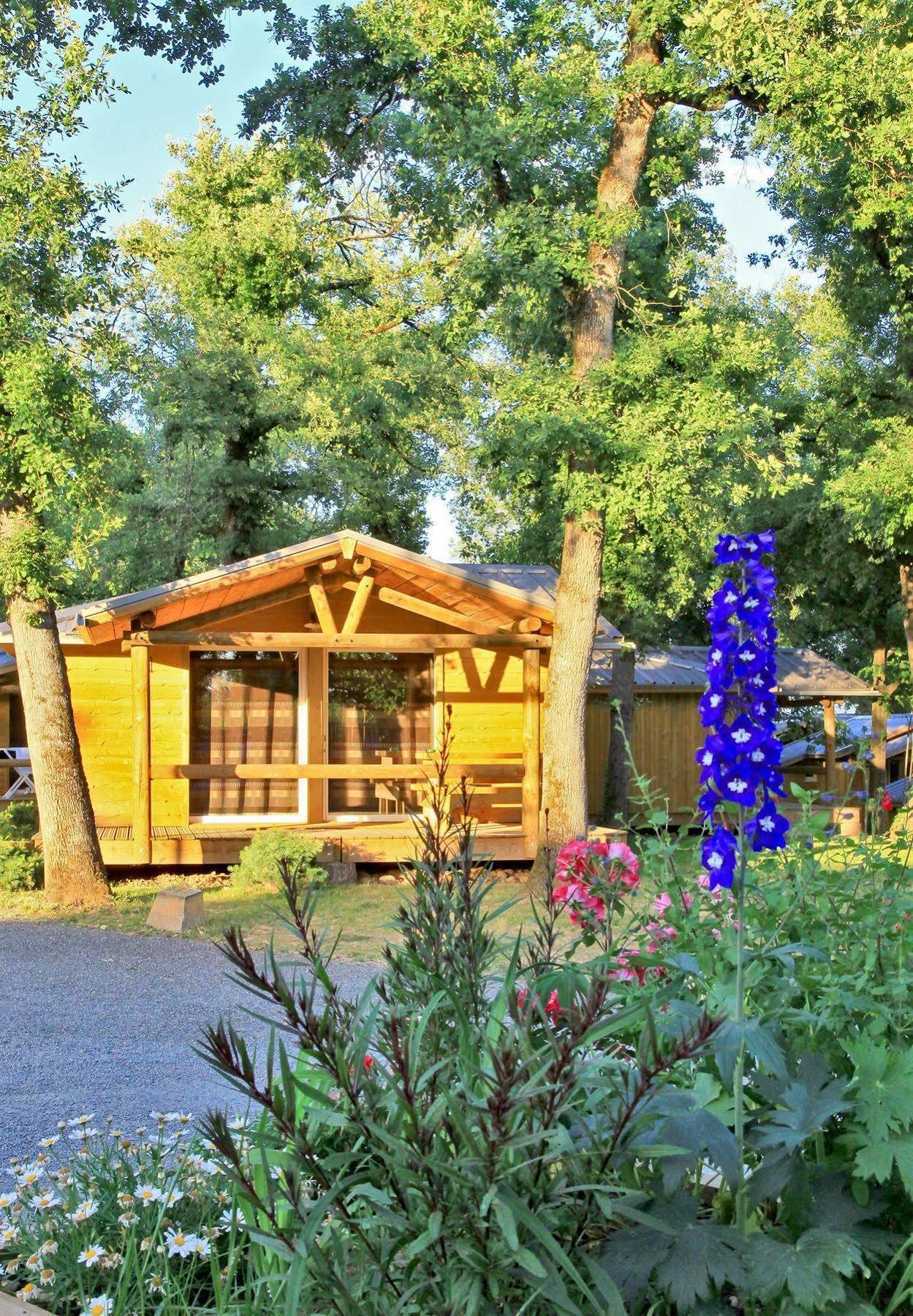 Albirondack Camping Lodge & Spa ภายนอก รูปภาพ